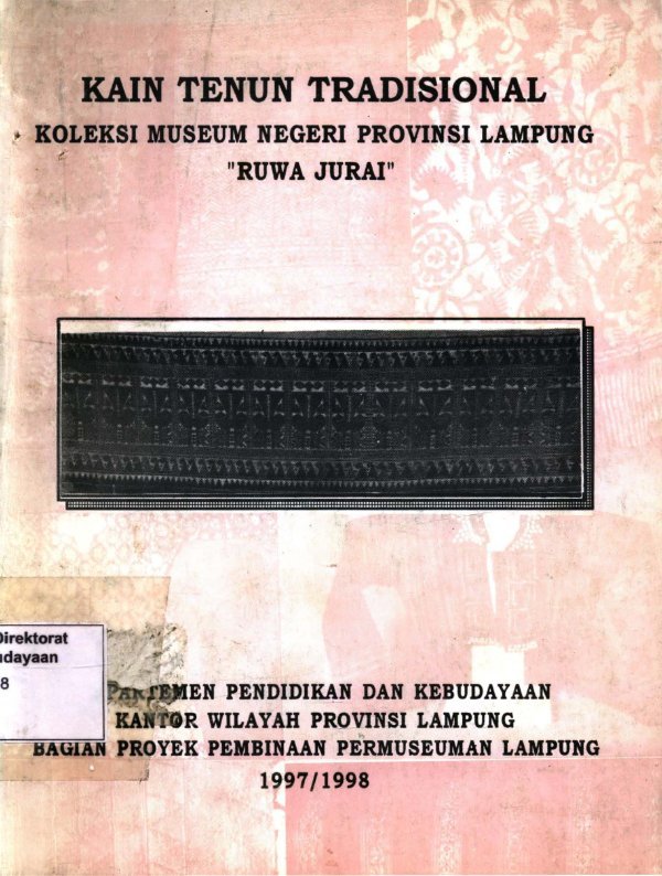 Sampul Kain tenun tradisional koleksi Museum Negeri Provinsi Lampung "Ruwa Jurai"